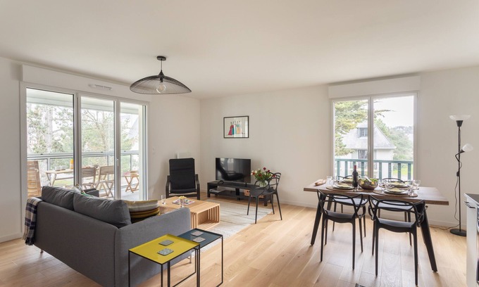 Sables-d'Or-les-Pins Apartment | Les pins #208 - 6min à pied de la plage