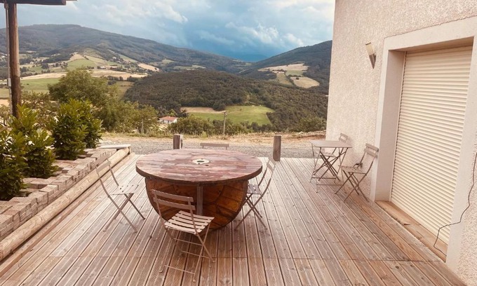 Sainte-Croix-en-Jarez Bed & Breakfast | les rouardes
