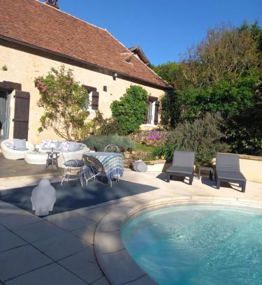 Tourtoirac Bed & Breakfast | LES TALOCHES