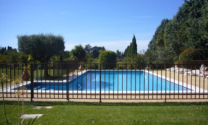 Saint-Andiol Apartment | Les Tournesols