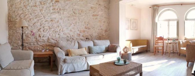 Tivissa House | Les violetes