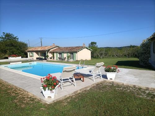 Saint-Antonin Noble Val Bed & Breakfast | Les Volets Verts