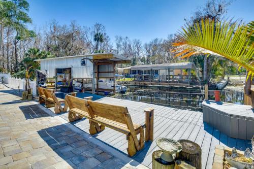 Astor House | Less Than 1 Mi to Boat Ramp Canal-Front Retreat in Astor!