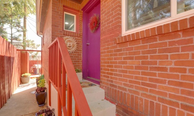 Old Southwest Apartment | Less Than 1 Mi to Midtown Pet-Friendly Apt in Reno