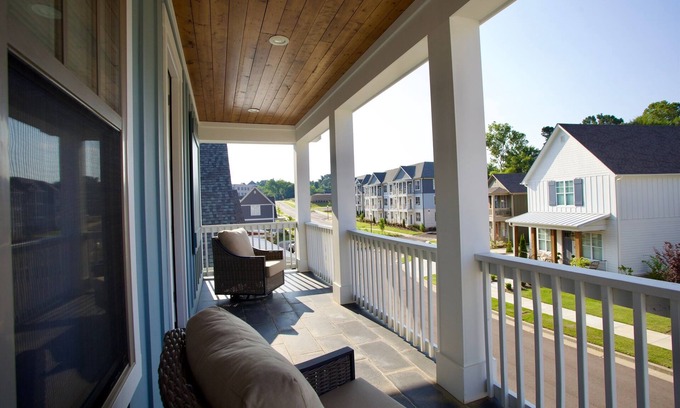 Oxford Cottage | Less than 1 Mile to the Square! Outdoor Fireplace & Grill + 2 King Suites!