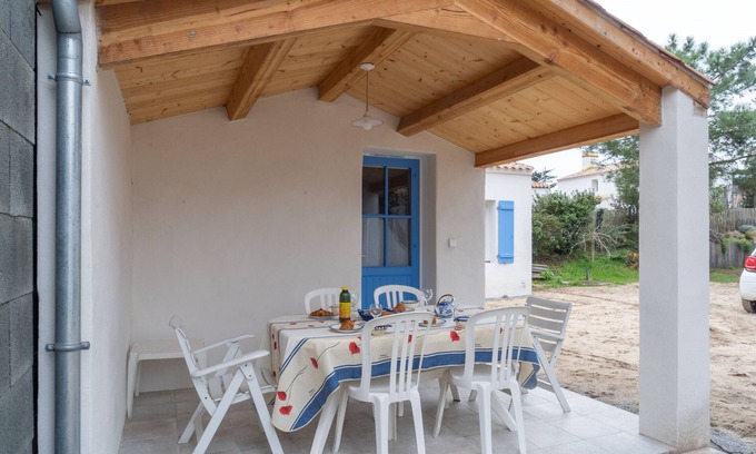 L'Epine Ski Chalet | Less than 500m from the beach, 2 adults - 3 child