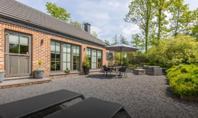 Beauraing House | Levasion nature