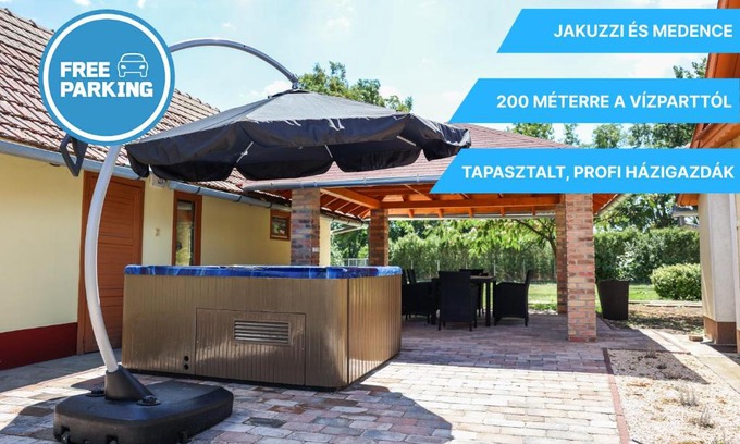 Bekesszentandras House | Levendulás Tanya Szarvas - Jakuzzi és medence