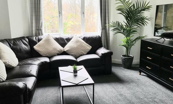 Balloch Apartment | Levenside Holiday Apartment, Balloch, Loch Lomond