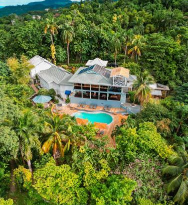 Port Antonio Hotel | LF Jungle Retreat