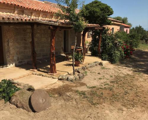 Sa Castangia Bed & Breakfast | Li Casacci
