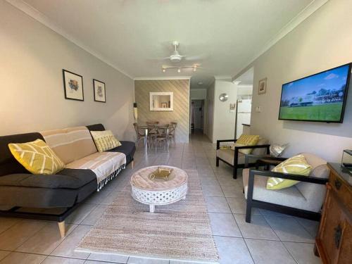 Mission Beach Apartment | Liana 4