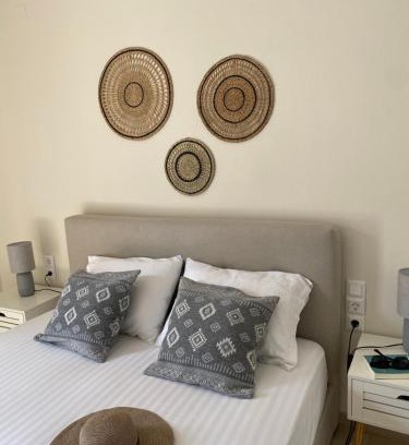 Anthousa House | Libera Private Rooms