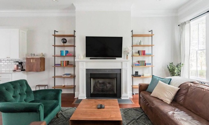 Beach Institute House | Liberty House - 3 Bedroom Downtown with Easy Parking