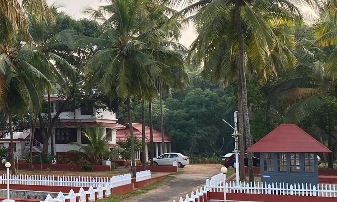 Kappad House | Liberty House - SeaView