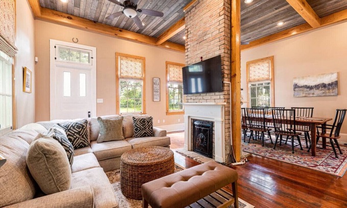 Irish Channel House | "Life of Riley" 3bd/3ba Irish Channel Home!