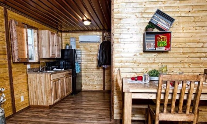 Hamlin Apartment | Life's Suites
