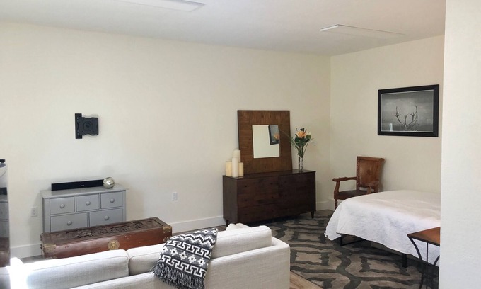 Napa Apartment | Light and bright studio in Napa