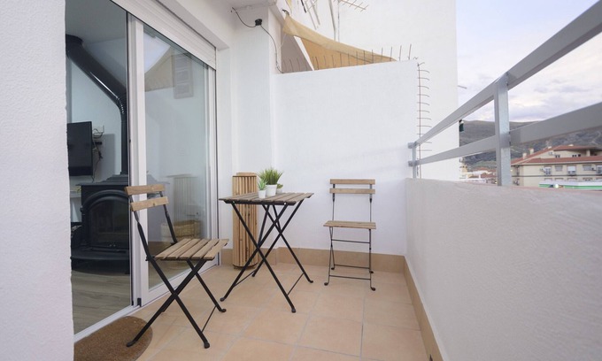 Cenes de la Vega House | Lightbooking Alhambra Sierra Nevada house