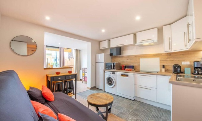 Grimaud Apartment | Lighthouse - Cocoon | Central | Clim | View | Quiet | Terrace