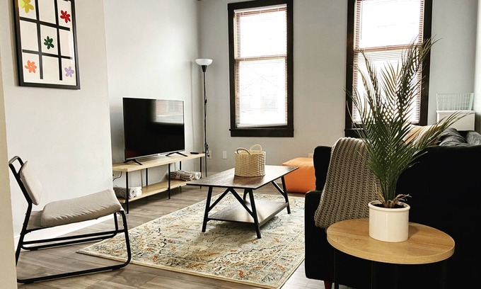 Downtown Saugerties Apartment | Lighthouse Walk - Full Floor Suite in the heart of Downtown