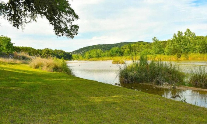 Uvalde House | Lightning Bug Springs Retreat