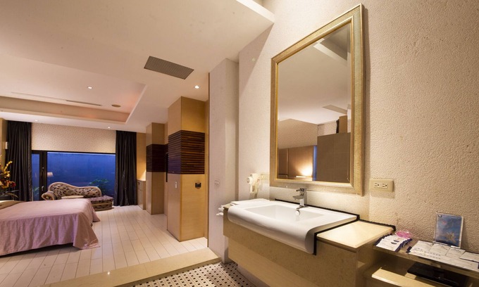 East District Hotel | Ligin Motel