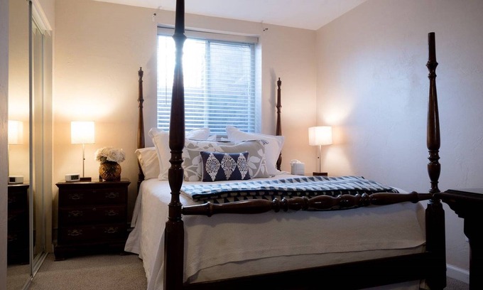 North Boulder Apartment | Like HOME but BETTER: near Foothills, pvt.apt. in FAB home YOU'LL LOVE IT!