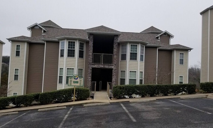 Kimberling City Condo | Like home, only better! Gated property!