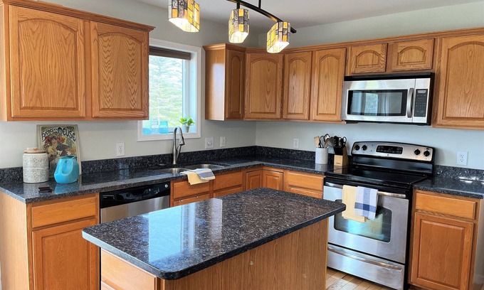 Ithaca House | Like new house - 5 min. to Cornell on tranquil 21 acres - ski trails, wildlife!