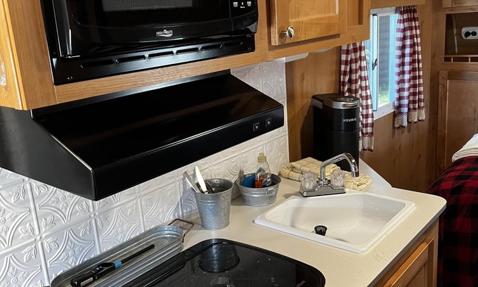 Carp Lake House | Lil Red Camper