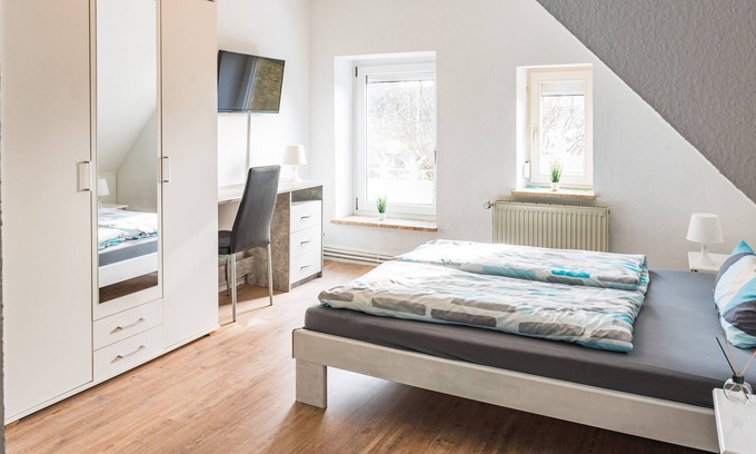 Schneverdingen House | Lilie-Inn Boardinghouse