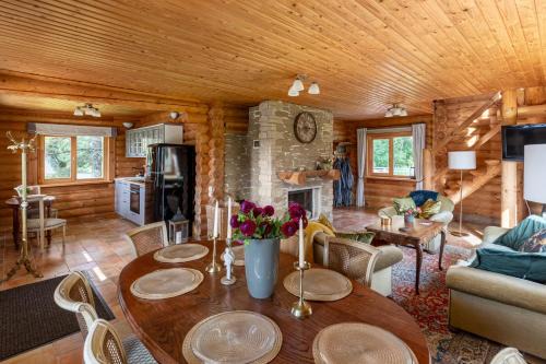 Amata Municipality House | Lillium