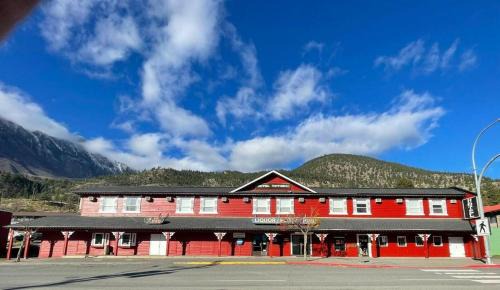 Lillooet Hotel | Lillooet Hotel Victoria