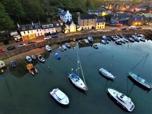 Stonehaven House | Lily Bank Room