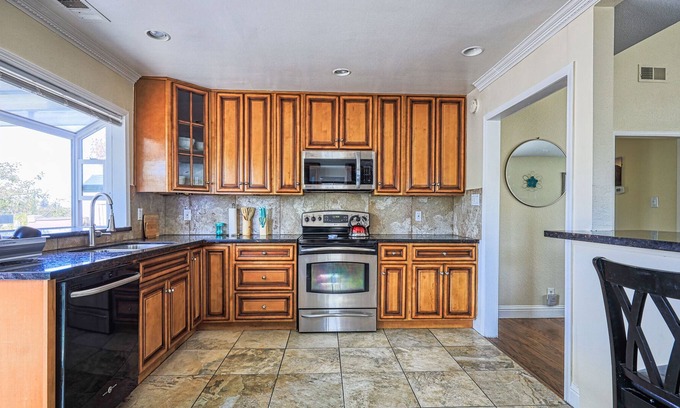 San Pablo House | Lily of The Limerick