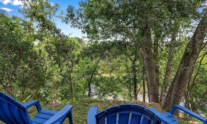 Woodcreek House | Lily Pad I Wimberley cottage on Cypress Creek!