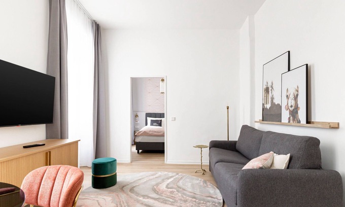 Klagenfurt am Woerthersee Apartment | limehome KLA Goessgasse |Autograph 1-Bedroom Suite