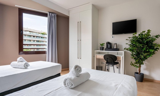 Sarria Apartment | Limehome Barcelona Carrer de Fontcoberta
