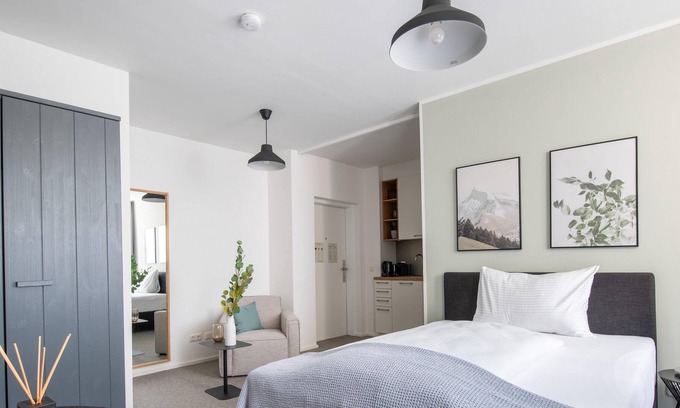 Innere Stadt Apartment | limehome Linz Friedrichstr | Single Suite M