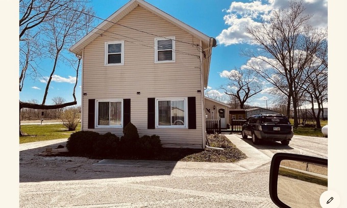 Oak Harbor House | Limestone Corner Bungalow