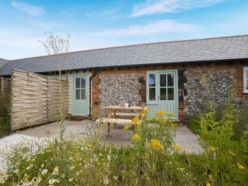Stalisfield House | Linnet - Uk50154