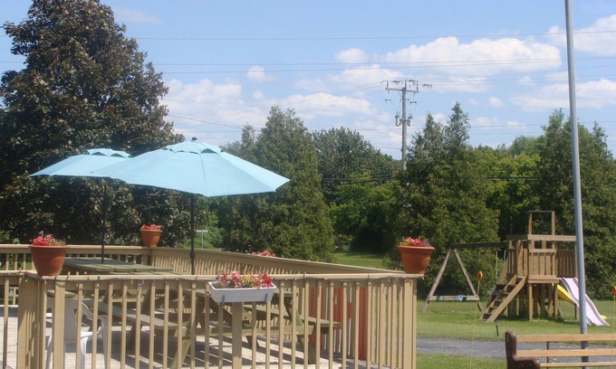 Long Sault Hotel | Lion Motel