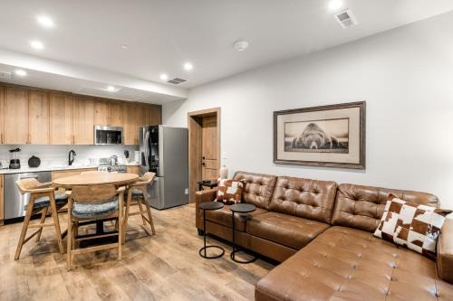 Vail Apartment | Lion Square Lodge South 255