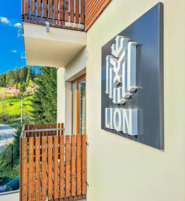 Polyanytsya House | Lion