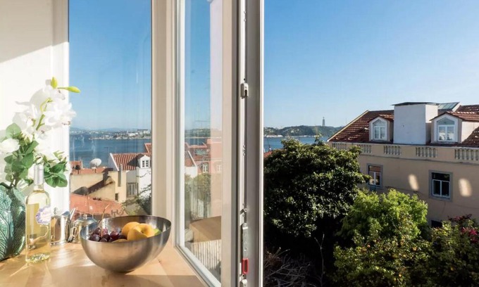 Santos Apartment | Lisbon Secret & River View Family Flat