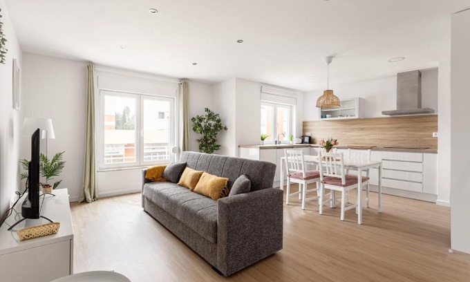 Alfragide Apartment | Lisbon Vibes - Monsanto house