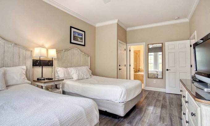 North Litchfield Beach Condo | Litchfield 1BR Getaway at Seaside Inn