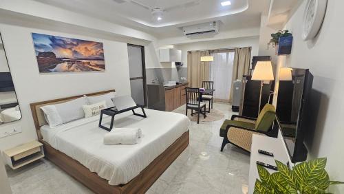 Khar Apartment | Lite Stays - Khar West