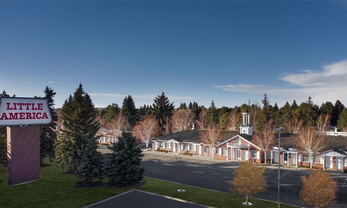 Sweetwater County Hotel | Little America Hotel - Wyoming